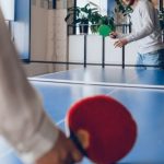 El saque y otros golpes en tenis de mesa
