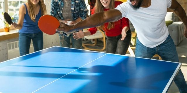 Olvídate del gimnasio y empieza a jugar al ping pong